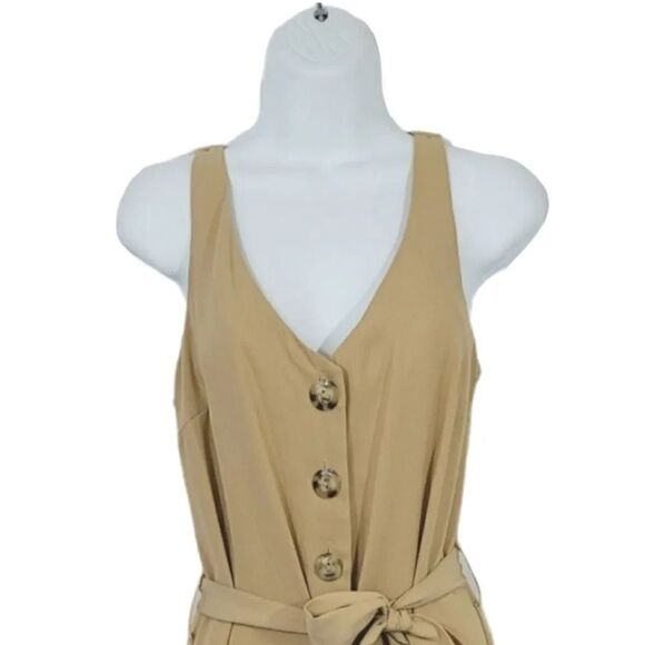 Max + Ash Wide Leg Cropped Sleeveless Button Down Jumpsuit in Tan Size Small - Picture 4 of 10